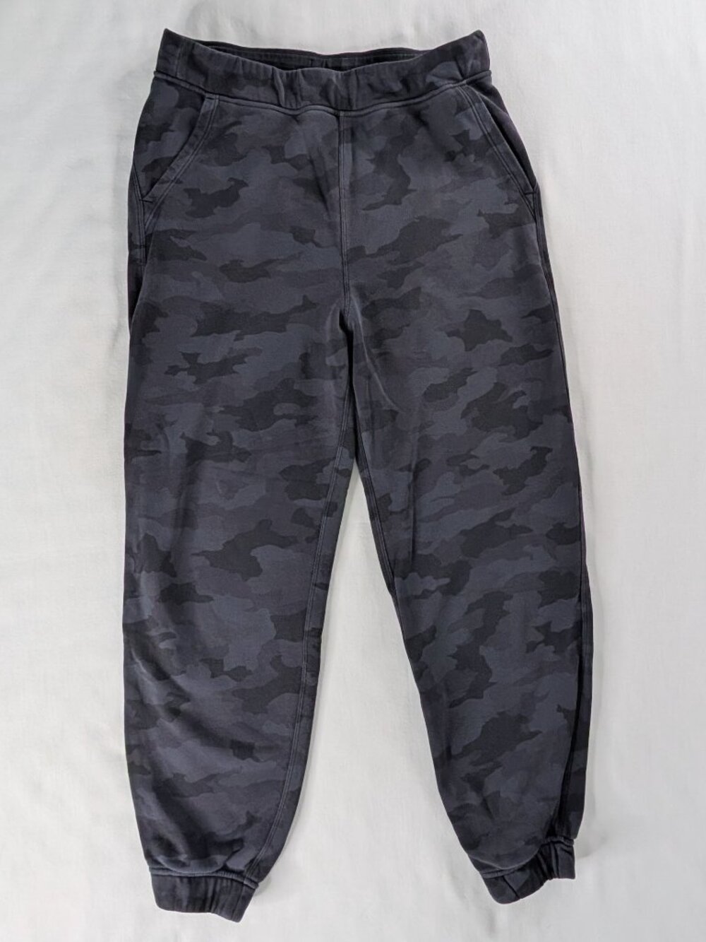 Lululemon Gray Black Camo Relaxed High Rise Jogger Camo Deep Coal Multi Gorpcore